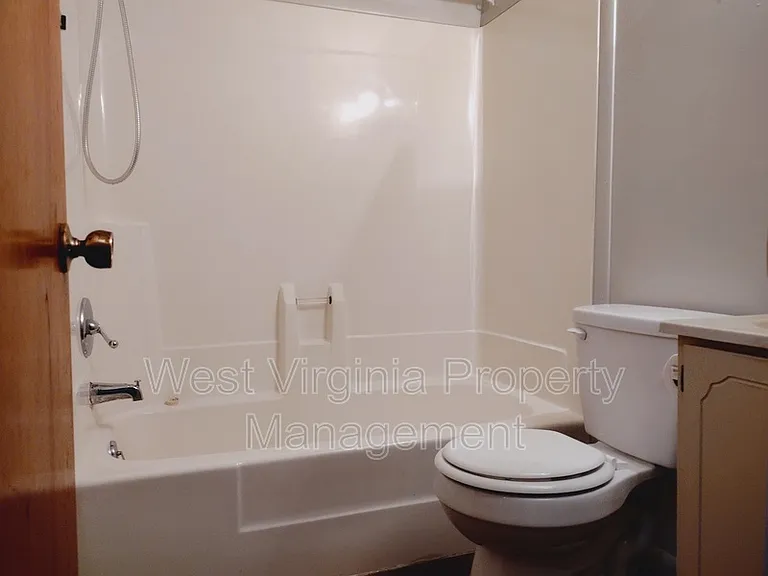 184 Wyndale Dr #23 — Photo 7