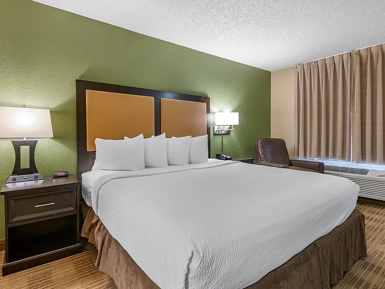 Studio Suite - 1 King Bed