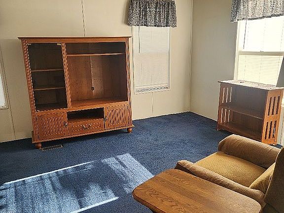 4th image of 837 Division St #29