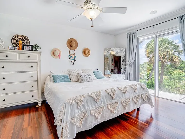 1265 NE Oceanview Cir — Photo 21