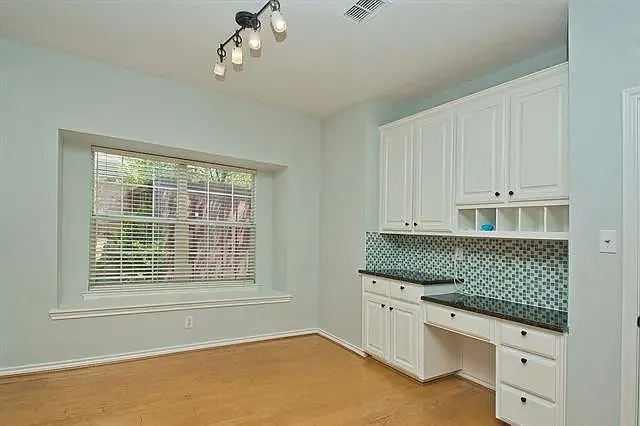 Dinning - Nook area