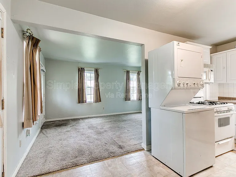 810 N Marshall Dr — Photo 6