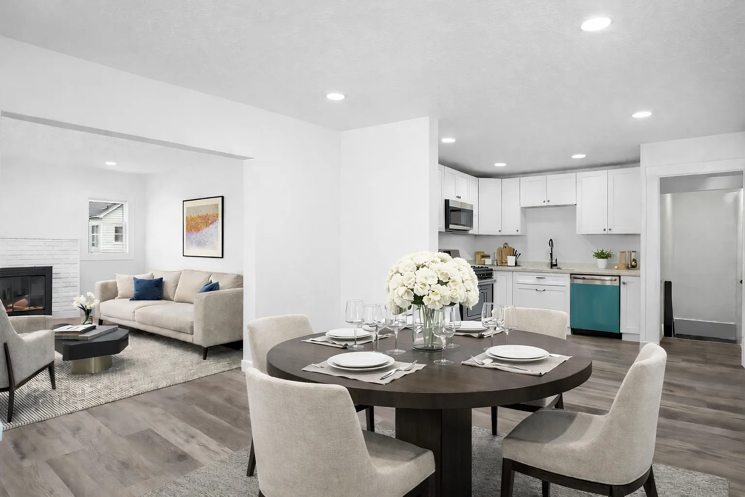 1 bed, 1140 sqft, $700 — Photo 2
