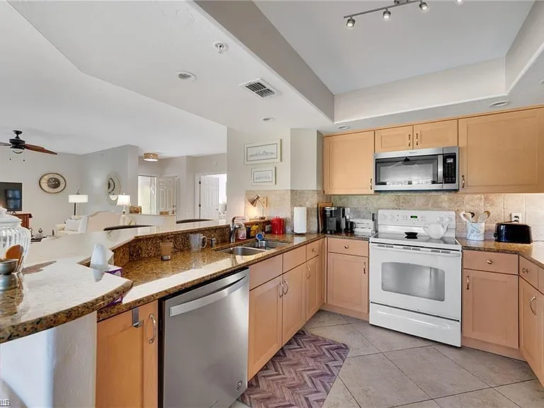 13201 Sherburne Cir #102 — Photo 4