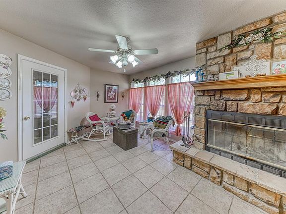 5th image of 1100 Simpson Dr