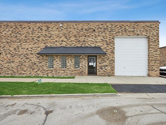 4th image of 4215 Lawndale Ave