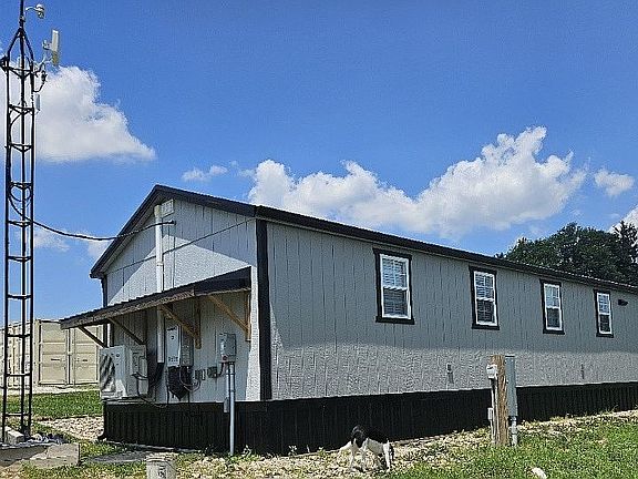 Outside Utility / Back Wall