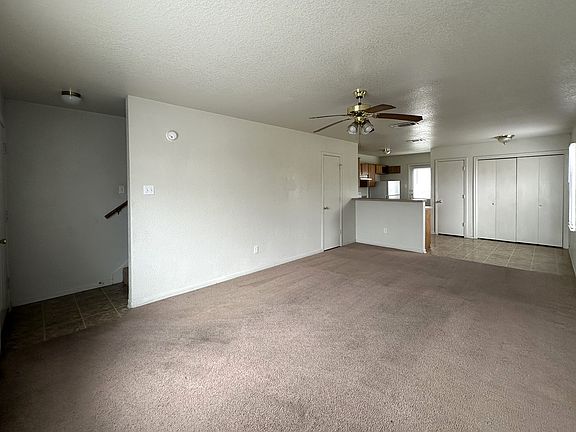 3rd image of 4210 Primrose Dr Unit B