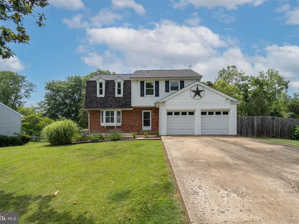 7230 King William St, Warrenton, VA 20187