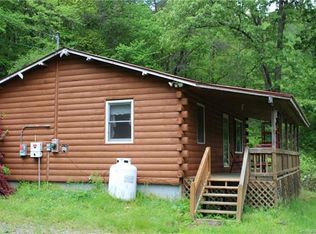 401 Grassy Creek Rd, Tuckasegee, NC 28783