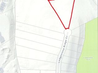 300 Ledgestone Ridge Ct, Manhattan, KS 66503