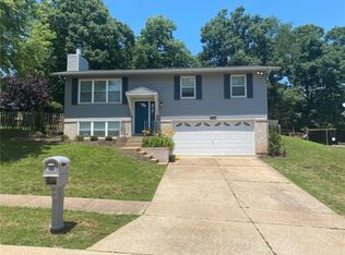 785 Tree Top Ridge Dr, Valley Park, MO 63088