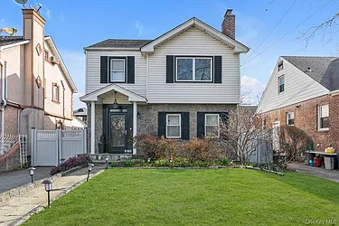 36-13 Clearview Expressway, #X