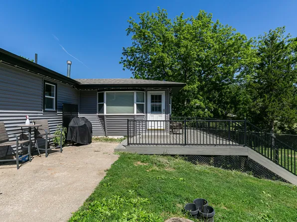 221 W Meuse St, Blue Grass, IA 52726
