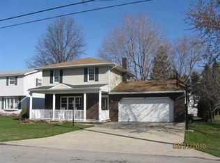 1616 Charles St, Erie, PA 16509