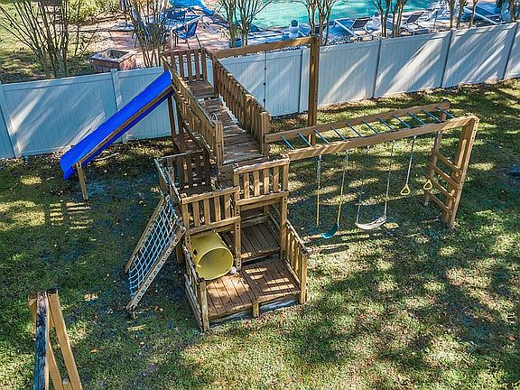 4th image of 1005 Cherwood Ln