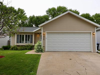 3846 10th St N, Fargo, ND, 58102
