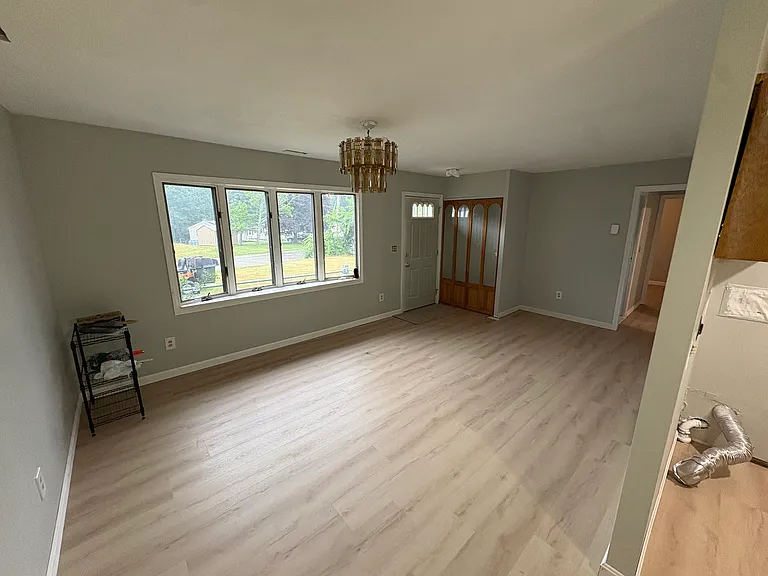 27 Winslow Ave — Photo 2