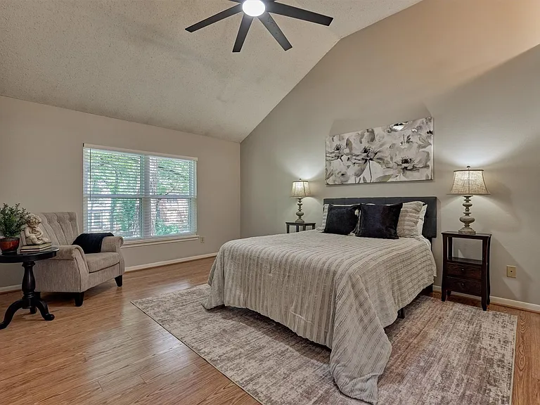 71 Breezy Point Pl — Photo 25