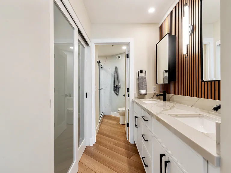 2414 Front St #16 — Photo 12