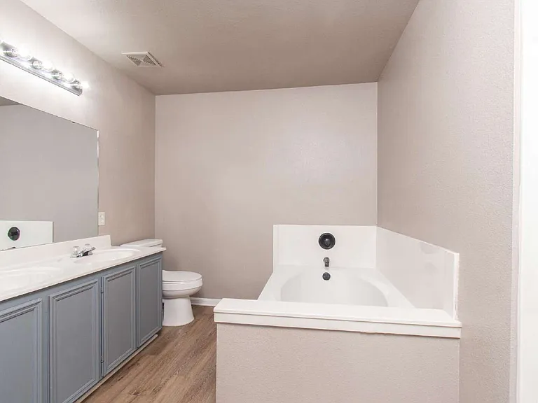 4004 Bull Run Dr — Photo 19
