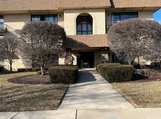 7424 153rd St #3E, Orland Park, IL 60462