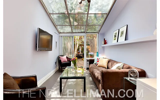 Sold by Douglas Elliman | media 15