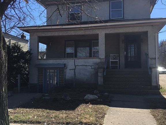 2nd image of 907 W South St #1