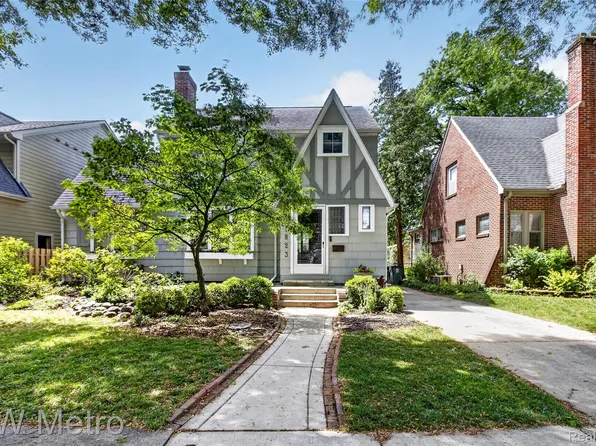 1823 W Houstonia Ave, Royal Oak, MI 48073