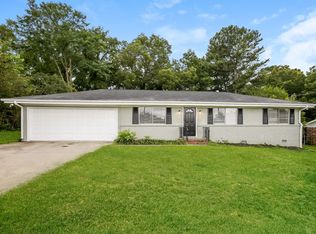 913 New Hope Rd, Lawrenceville, GA 30045