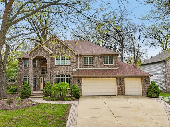 1105 Portsmouth Cir, Gurnee, IL 60031