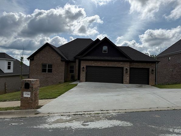 17106 Meandering Magnolia Dr