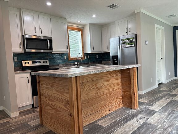 5th image of 14527 Mint Ln Lot 41