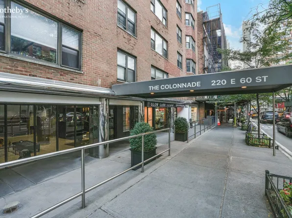 220 East 60th Street image 7 of 8