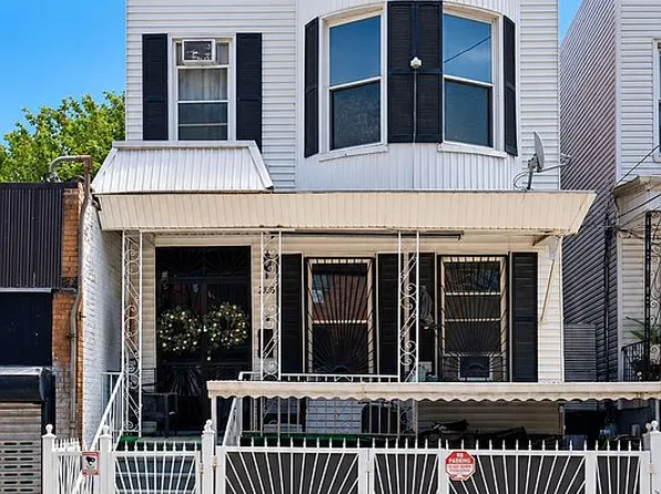 2838 Briggs Ave, Bronx, NY 10458