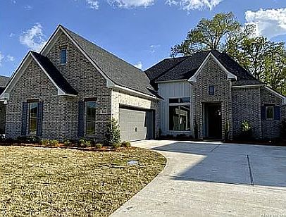 1st image of 142 Saint Andrews Ln