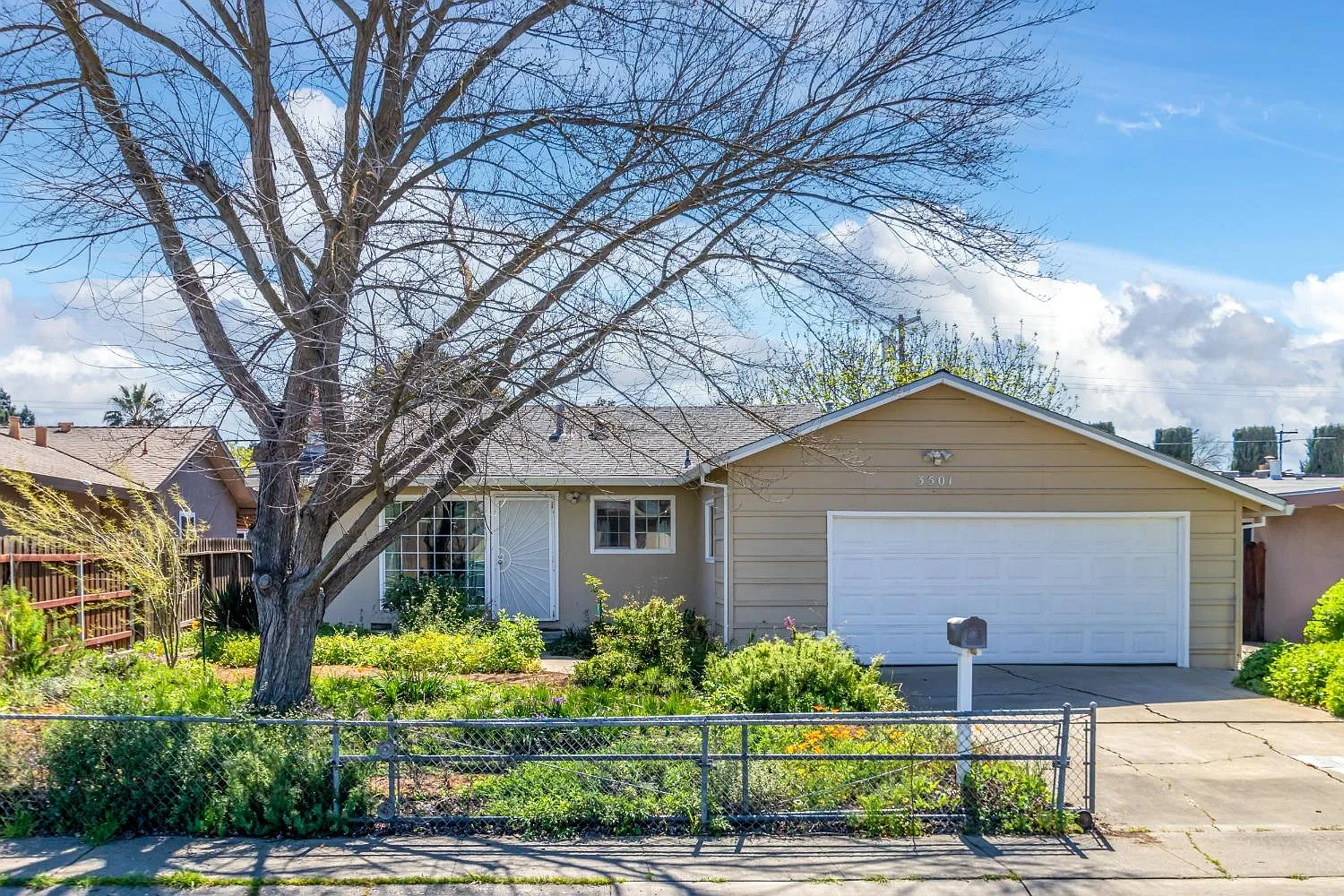 3501 Palomar Ave photo 1