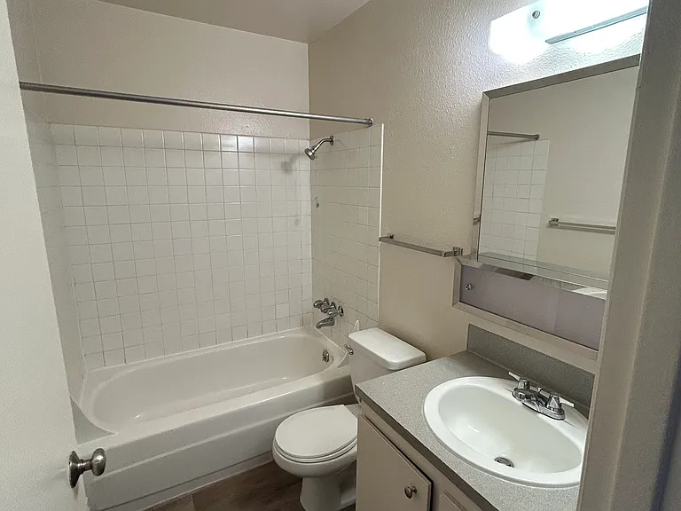 Washington Park Apartments — Photo 57
