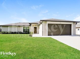 8432 Grove Rd, Fort Myers, FL 33967
