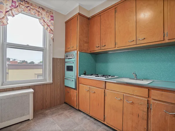 72-07 73rd Street image 19 of 52