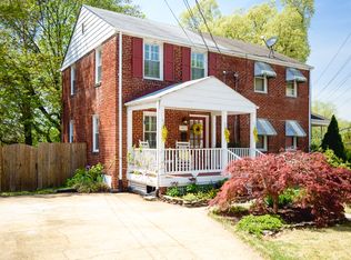 5822 Edgehill Dr, Alexandria, VA 22303