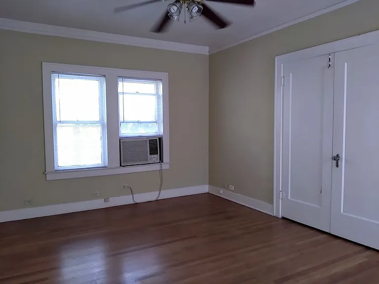 127 W Craig Pl — Photo 5