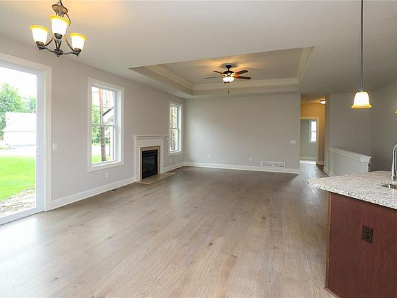 5th image of 5521 Vardon Dr