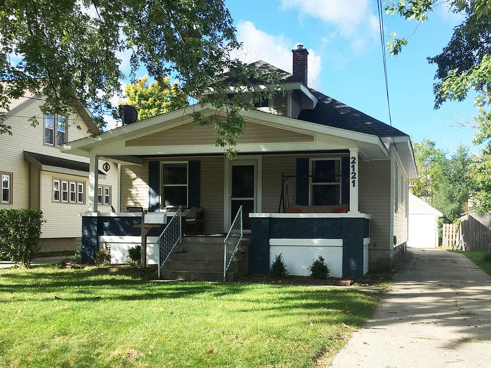 1st image of 2121 Duiker Ave NE