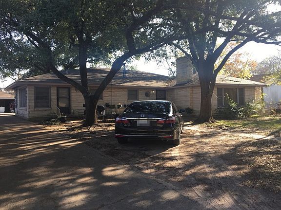 3rd image of 403 N Haswell Dr