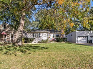 2867 Edgewood St, Portage, IN 46368