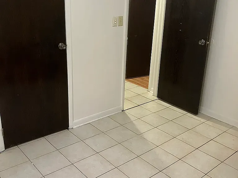 6807 Wildwood Ct — Photo 10