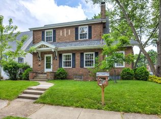 1601 E Taylor St, Bloomington, IL
