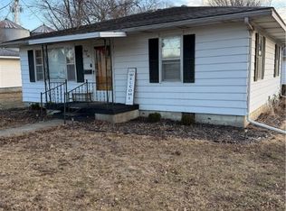306 S Maple St, Newton, IL 62448