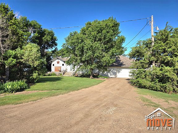 3rd image of 5106 L Rd